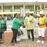 GHANASS 1988 year group donates computer to alma mater