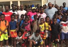 Dauda and Nettey with the juvenile boxers