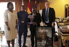 President Akufo-Addo (second from right), with Mr Frederic Van Vyver (right)with Ms Peace Hyde (left), Founder of Aim Higher Africa after presenting the Fobrbes Africa award