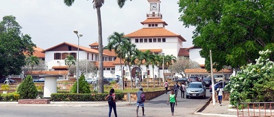 Students moving to and from the university of Ghana,Legon