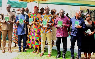 Mr Jinapo (middle) with the Forestry Commission Management and the Chief of Dodowa Okukrubuor Nene Tei Kwesi Agyemang V (third from right) at the launch