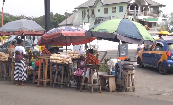 Some of the traders selling on the shoulders of the streets