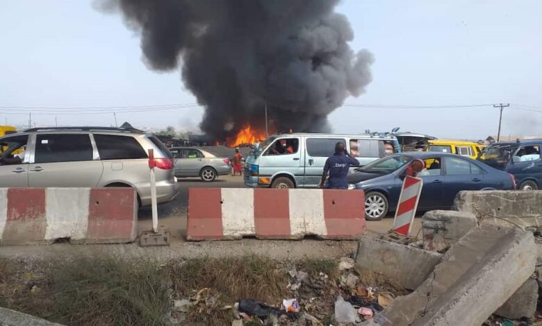 Market fire under bridge causes gridlock in Lagos State