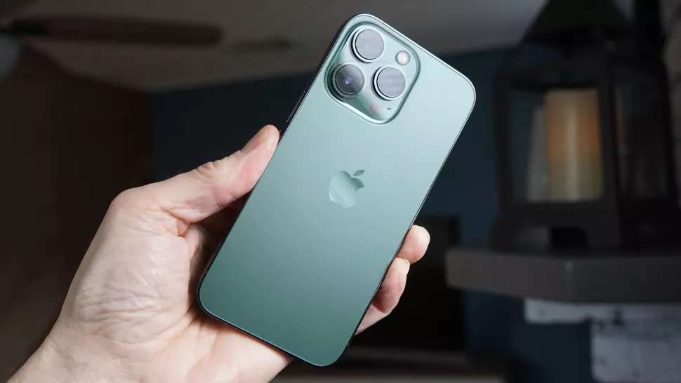 Hands-on Apple’s Green iPhone 13 – it looks like wet paint, and we love it