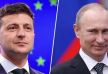 Russia President (right) and Ukraine President Volodymyr Zelensky