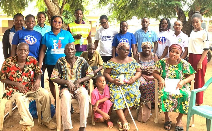 The medical team and beneficiaries of the health screening exercise
