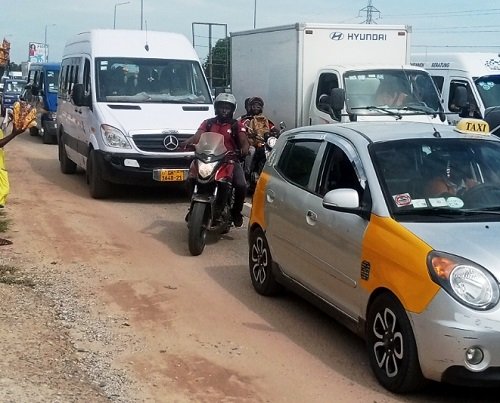 Heavy rains cause gridlock on Kasoa-Old barrier stretch …of Accra-Cape Coast road