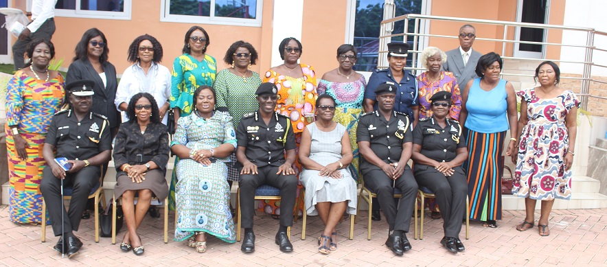 Dr George Akuffo Dampare(seated middle)with executives of POLAS and other senior police officers Photo Anita Nyarko-Yirenkyi (2)