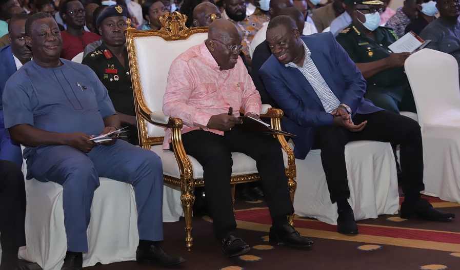 President Akufo-Addo (middle) interacting with Dr Awal (right).With them is Mr Amoako Atta