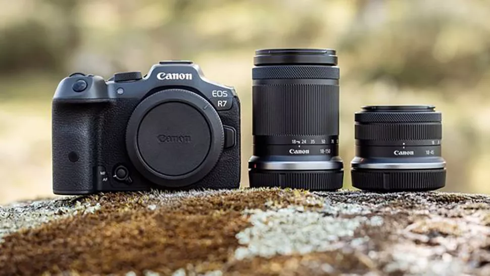 It’s happening: Canon is finally answering our calls for cheaper mirrorless cameras