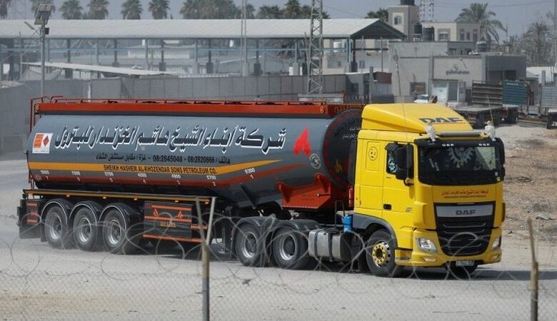• A truck carrying fuel imports for the one power plant of Gaza enters the territory