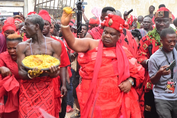 Nii Ayibonte II sprinkling Kpokpoi during the festivity Photo Seth Osabukle
