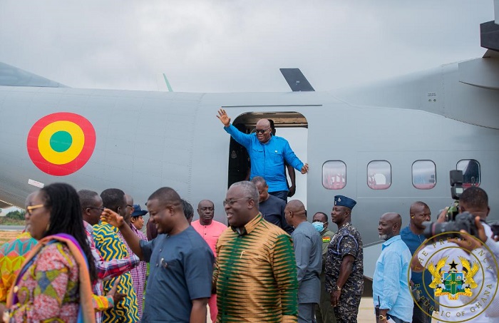 Pesident Akufo-Addo disembacking from the aircraft at Sunyani