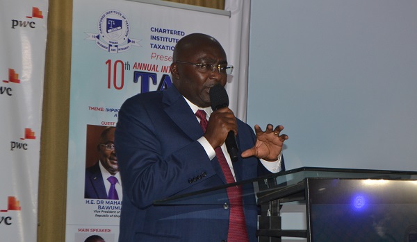 Dr Bawumia (inset) speaking in the programme Photo Victor A. Buxton