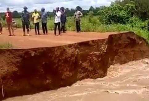 Some official of Saboba District Assembly Inspecting the extent of damage of the bridge