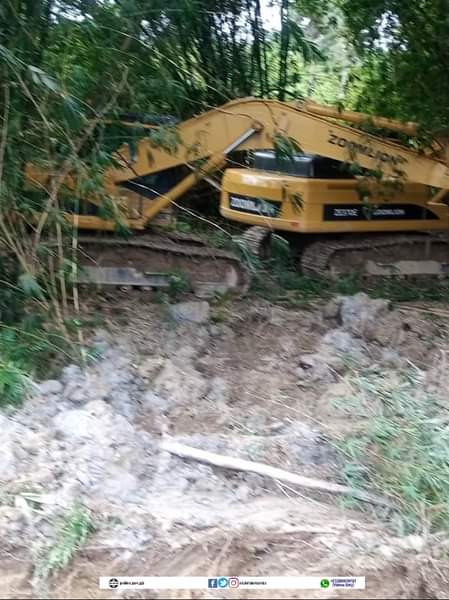 DCE, 3 others arrested by police …over missing excavators at Ellembelle