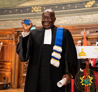 President Akufo-Addo with his prize