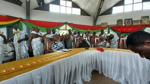 Akwamuhene, Odeneho Kwafo Akoto III, Okuapemhene, Oseadeeyo Kwasi Akuffo III and Nana Kwaku Boanteng II, New Juaben Omanhene being sworn into office