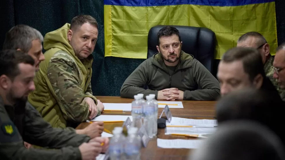 President Zelensky meeting military leaders in Kherson