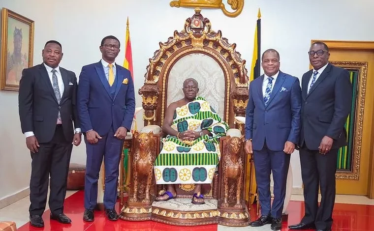 Rev. Dr Stephen Wengam (second from right) and some of his executives with the Asantehene