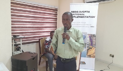 Mr Francis Fosu-Kwakye (inset) speaking to participants in the programme
