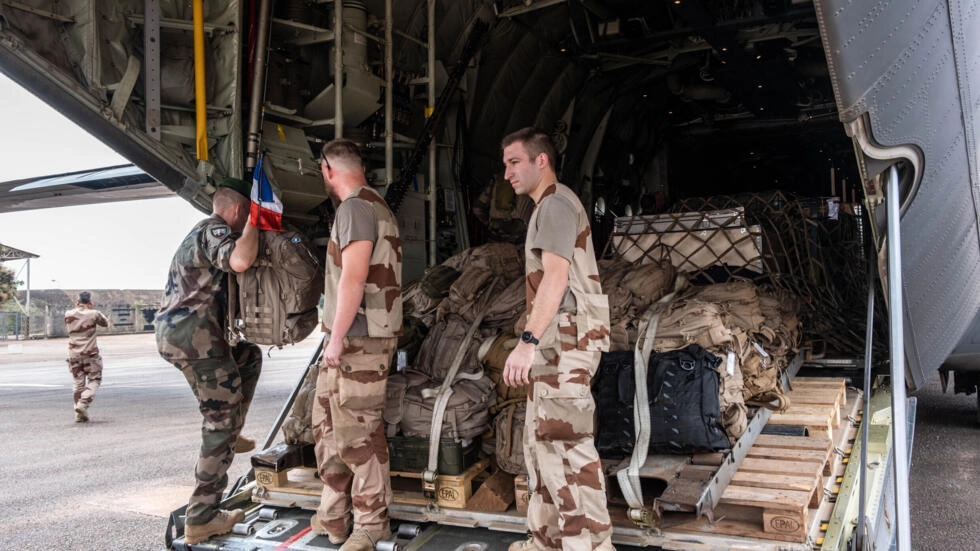 • The last 47 French soldiers of the logistics mission (MISLOG-B) were seen at Bangui airport on December 15, 2022, before boarding a C130 cargo plane