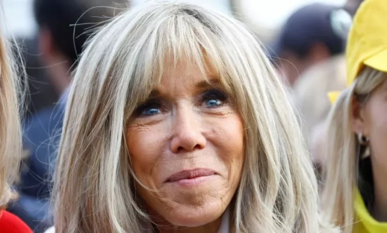 • Brigitte Macron's support for uniforms is out of step with the views of France's education