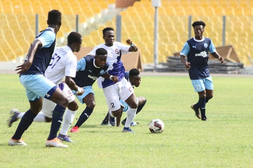 • A midfield battle between players of Accra Lions and Berekum Chelsea