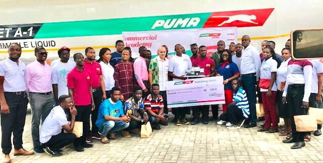 • Winners of the quiz with PUMA management and other industry players
