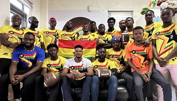 • Mr Nkosi is flanked with players of the Conquering Stars of Ghana