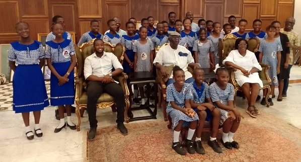 • Mr Kufuor and pupils of Brain Birds Academy