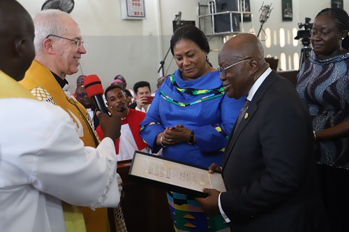• President Akufo-Addo and First Lady, Mrs Rebecca Akufo-Addo with the Anglican Clergy