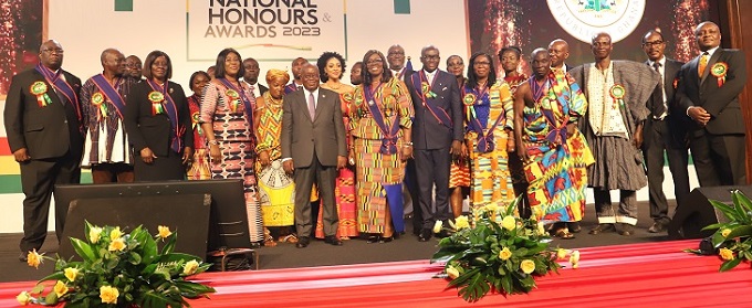 https://www.ghanaiantimes.com.gh/wp-content/uploads/2023/03/Awards-Iconic.....President-Akufo-Addo-with-some-of-the-award-winners.jpg