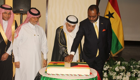 • Dr Matthew Opoku Prempeh (right) and Mr Mohammed Abdullah Alkhaledi (middle) cutting the anniversary cake Photo: Anita Nyarko-Yirenkyi