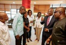 • Mr Hammond interacting with some staff members of the Ministry and Agencies