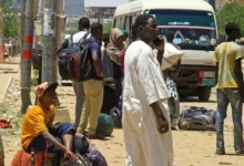 • Residents flee Khartoum as fighting continues