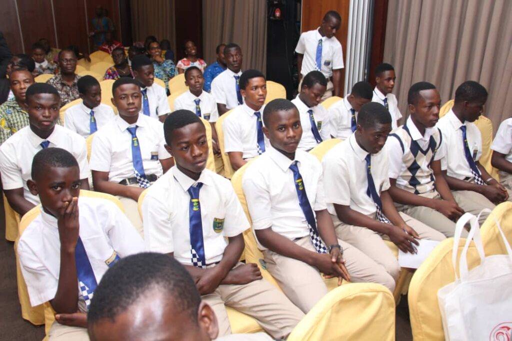 
Some of the students of the participating schools