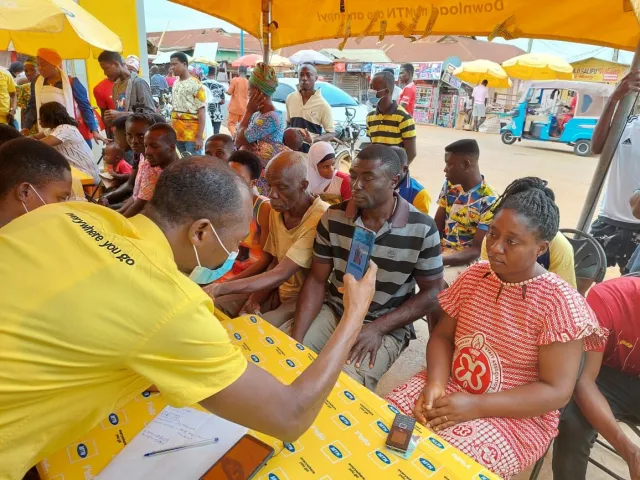 SIM card re-registration: Customers storm telcos offices to meet deadline