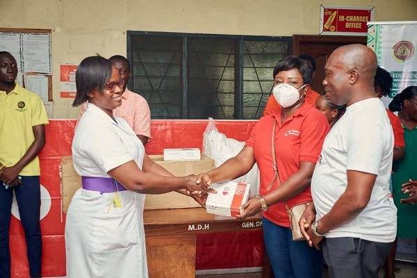 The Vodafone Foundation team presenting the items to the hospital