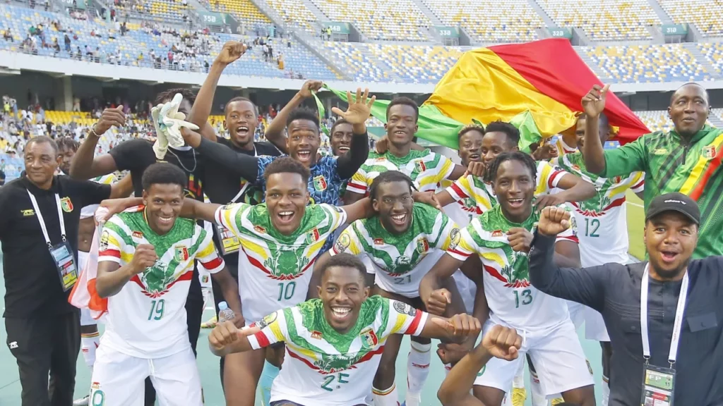 The victorious Malian team