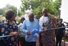 President Akufo-Addo, (middle) cutting the tape to commission the FSI building. Looking on is Ms Shirley Ayorkor Botchwey (left) Photo Michael Ayeh