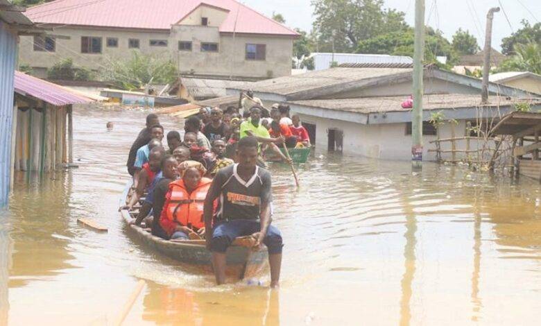 Some victims being rescued from the flooded area