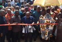 • President Akufo-Addo inaugurating the e-library facility (Inset )