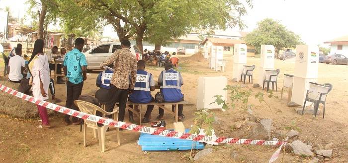 EC officials and polling agents at Oduman Polyclinic, Nsakina Electoral Area in Accra. Photo. Ebo Gorman