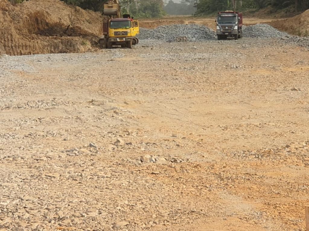 Road minister expresses worry over illegal mining at Osino, Anyinam bypasses