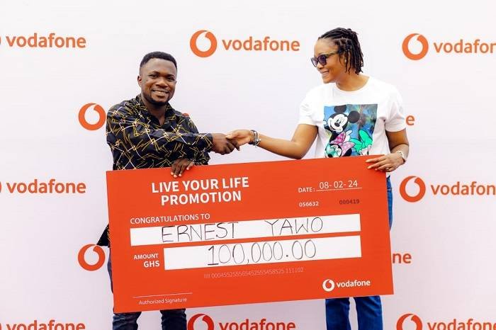 Ghana: Vodafone Ghana rewards winners of ‘Live Your Life’ promotion Ghana: Vodafone Ghana rewards winners of ‘Live Your Life’ promotion