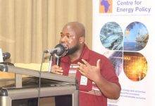 • Mr Kodzo Yaotse (inset) Policy Lead, ACEP, making a presentation at the programme Photo: Ebo Gorman
