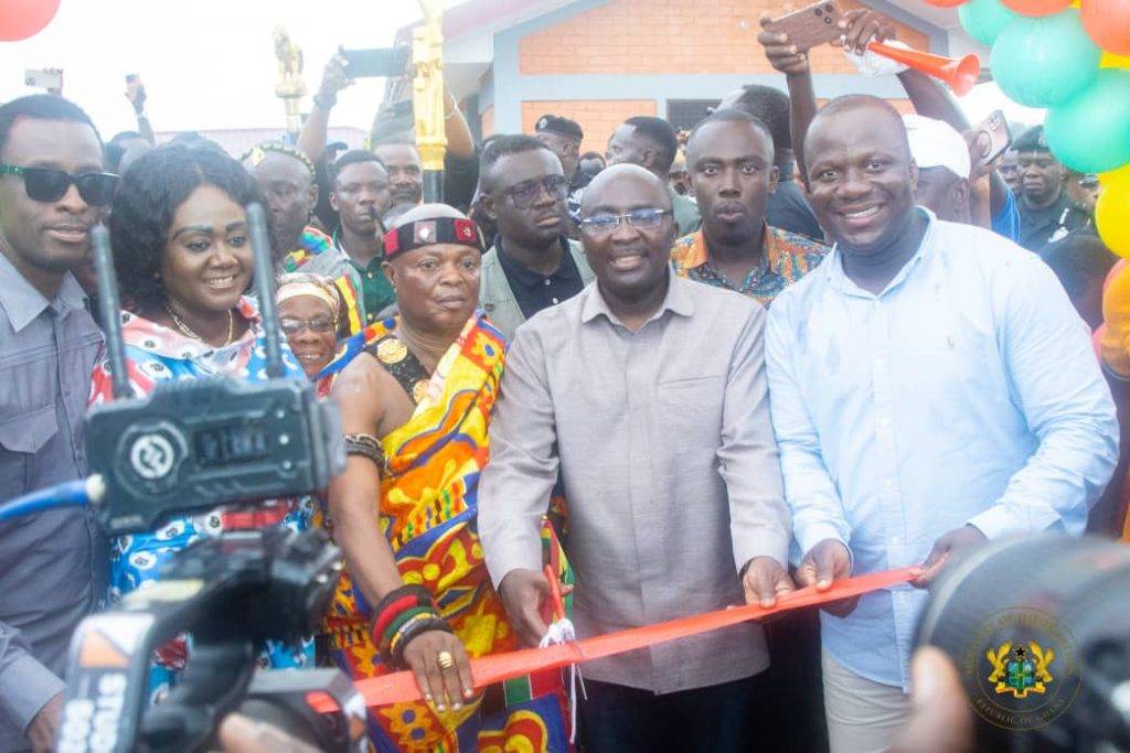 Appiatse gets new homes …as govt fulfils promise to rebuild c’nity after destruction